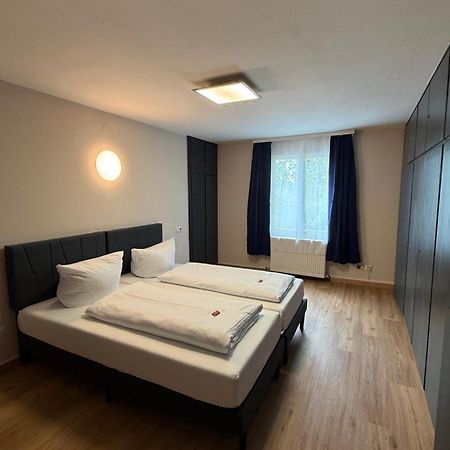 לוסטנאו Crown Living Villa Blumenau Studios, Smarttv, Parkplatz מראה חיצוני תמונה