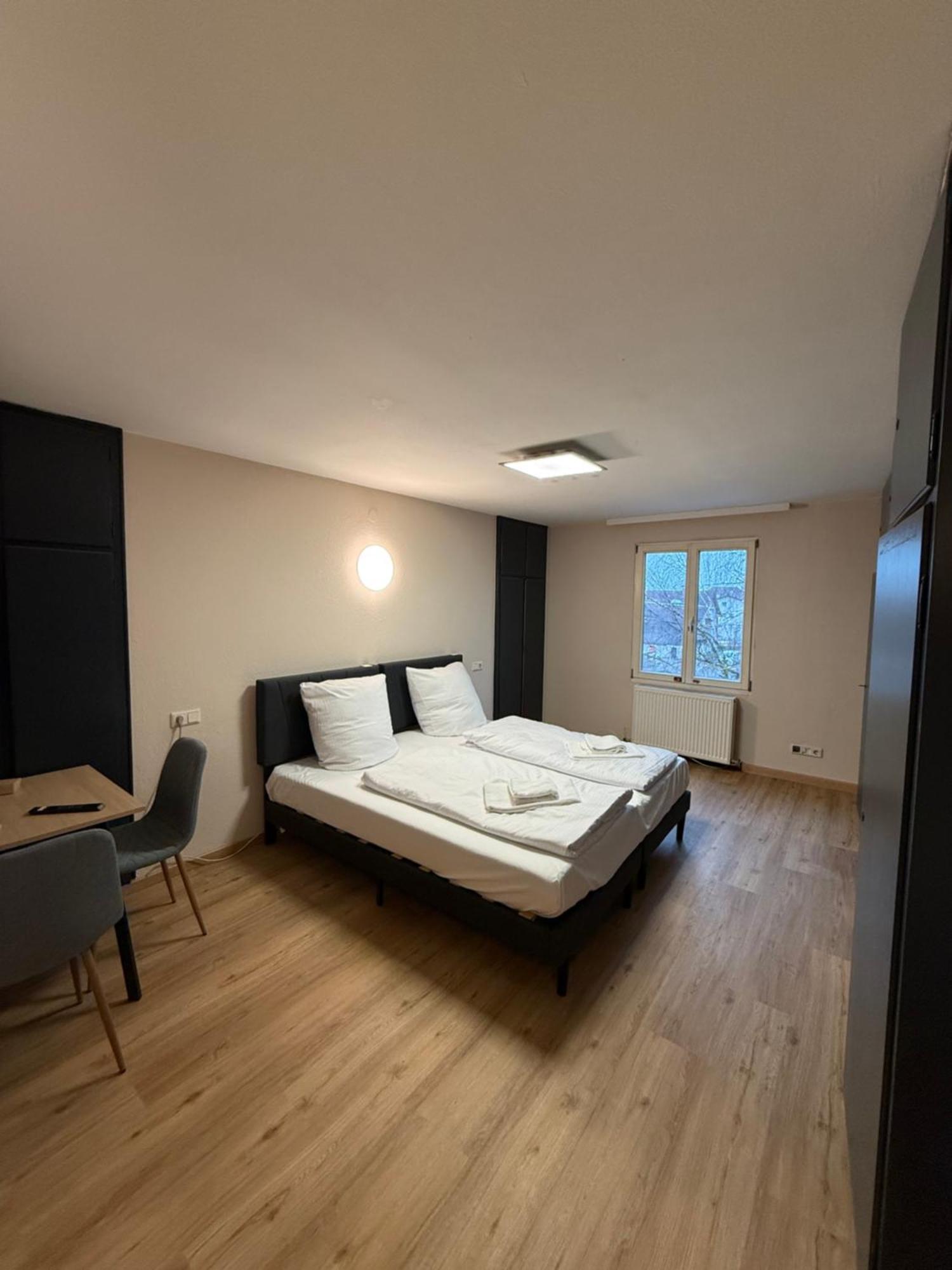 לוסטנאו Crown Living Villa Blumenau Studios, Smarttv, Parkplatz מראה חיצוני תמונה