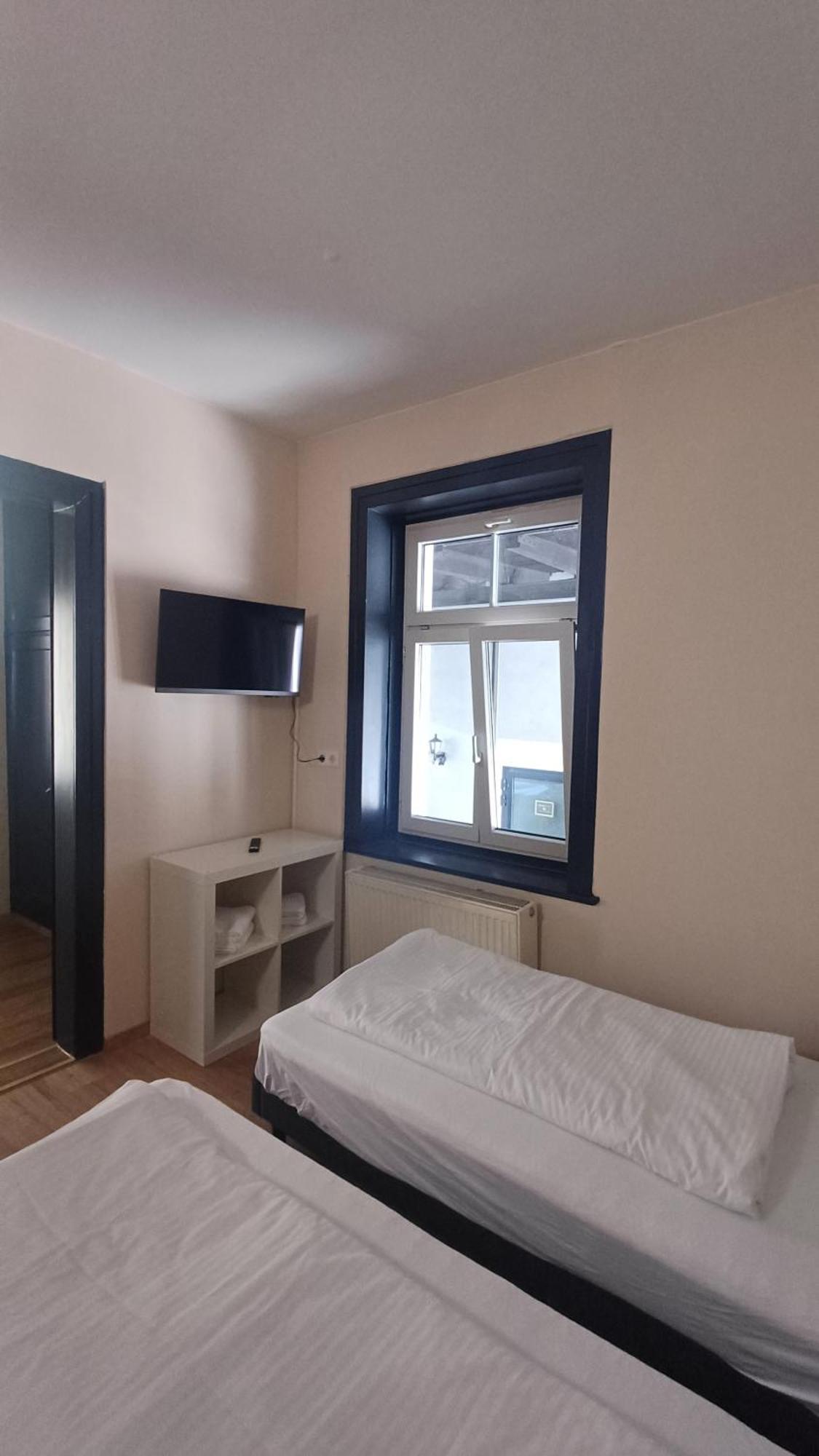 לוסטנאו Crown Living Villa Blumenau Studios, Smarttv, Parkplatz חדר תמונה