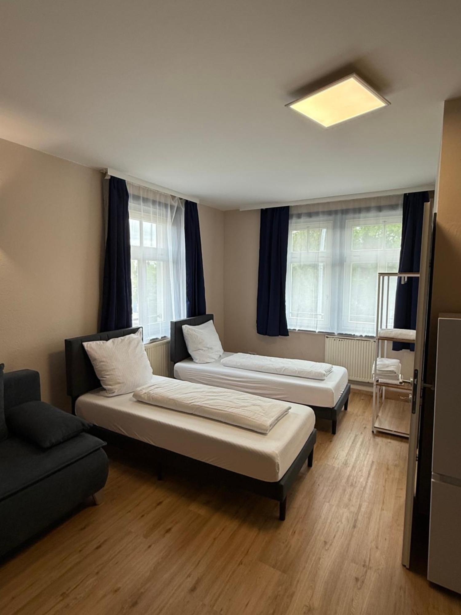 לוסטנאו Crown Living Villa Blumenau Studios, Smarttv, Parkplatz מראה חיצוני תמונה