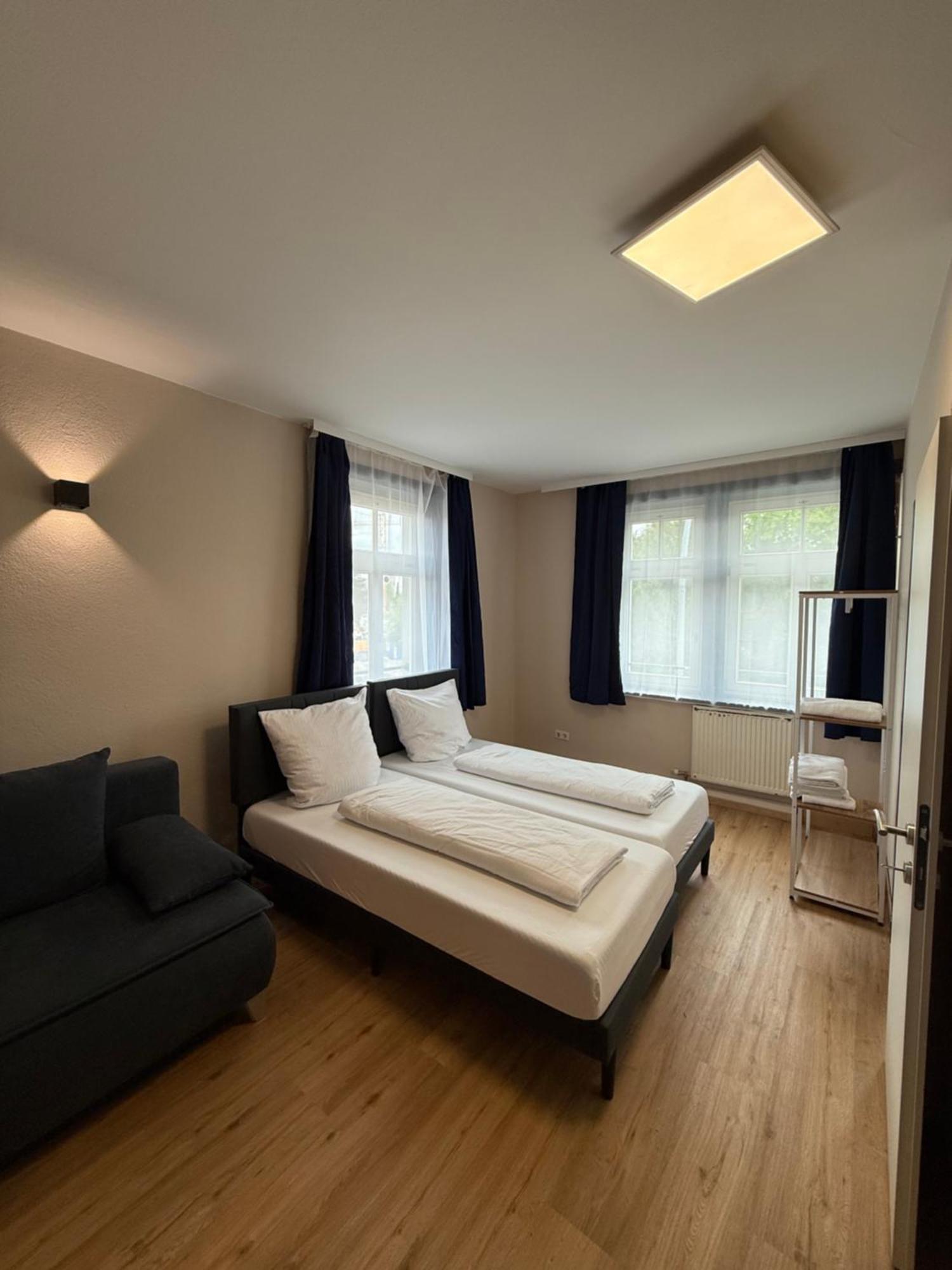 לוסטנאו Crown Living Villa Blumenau Studios, Smarttv, Parkplatz מראה חיצוני תמונה